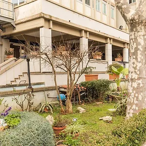 https://villa-benedetta-rome.it-romehotels.com